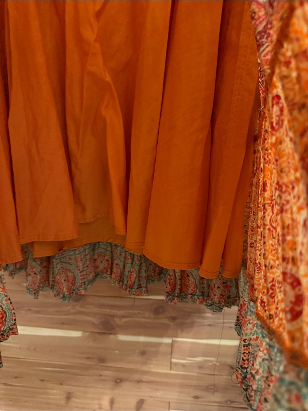 Lauren Ralph Lauren Orange Teal Printed Midi Skirt and matching Blouse - Picture 3 of 10